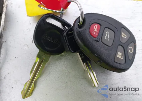 2009 GMC Yukon Slt1 z USA, uszkodzony, nr VIN 1GKFK33009R100825